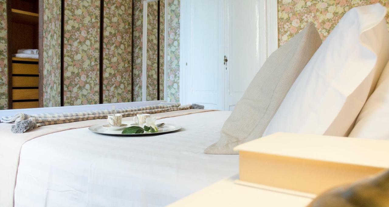 Flowers Apartment Joivy 25 Como Exteriör bild